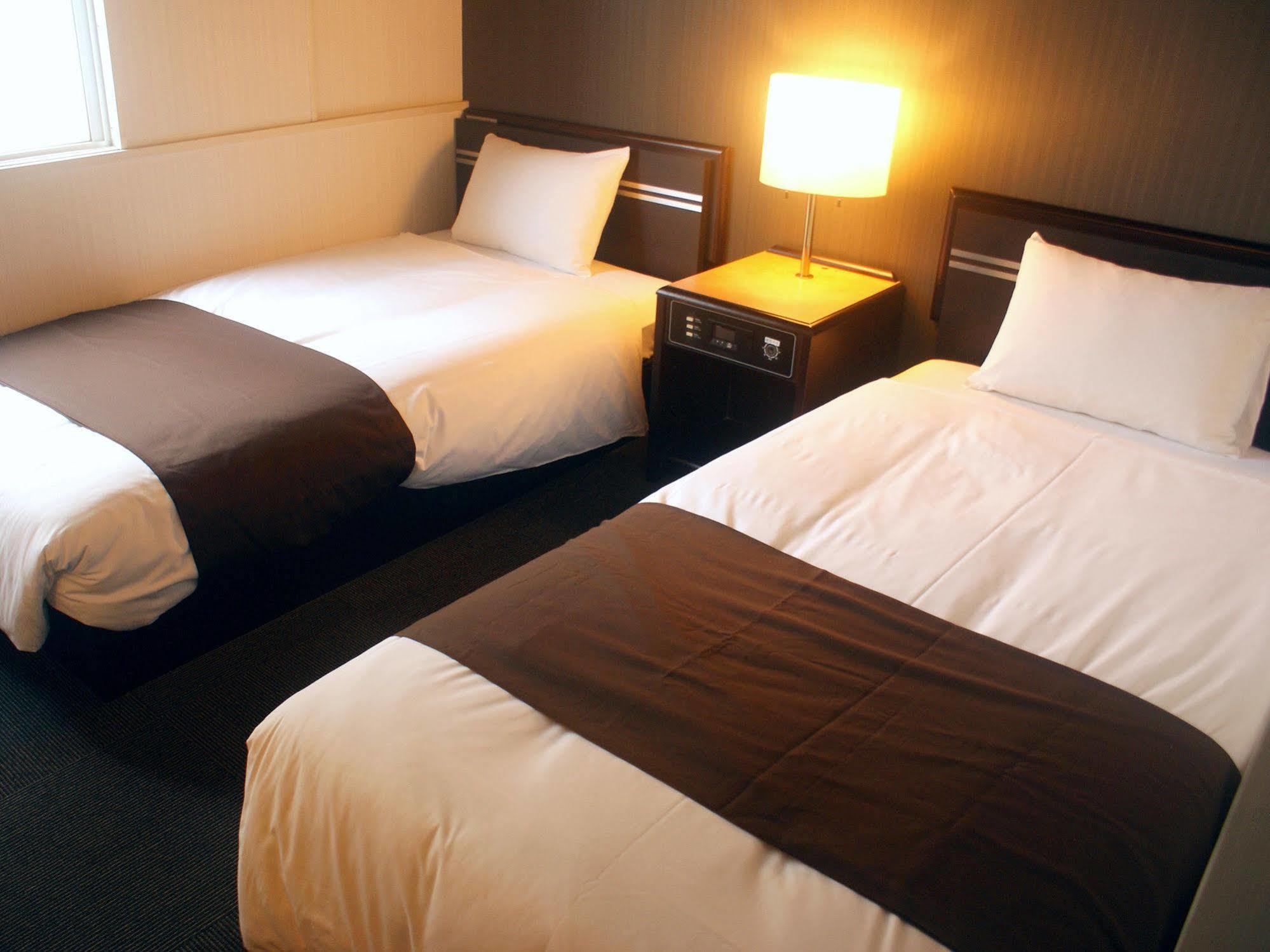 Hotel Livemax Budget ناهَ المظهر الخارجي الصورة